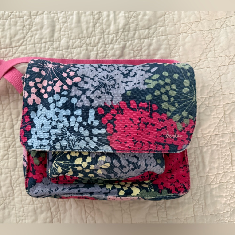 Boden Vibrant Floral Crossbody Bag - Picture 2 of 5